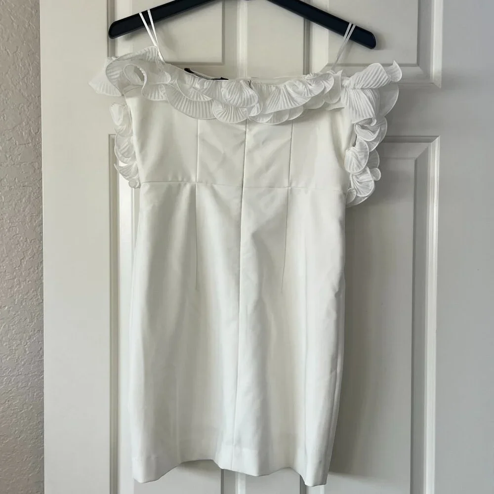 Zara Off the Shoulder White Mini Dress - Picture 2 of 4